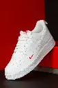 unsplash_7fEgCk-1Hkw_air force 1 sneakers.webp